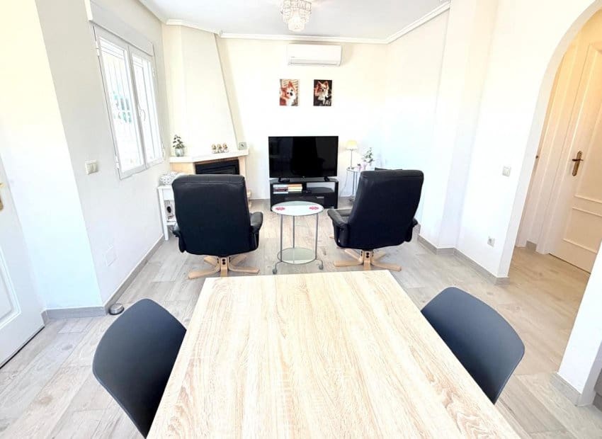 3 soveværelse Villa til salg i Ciudad Quesada med swimmingpool garage - € 289.000 (Ref: 10177530)