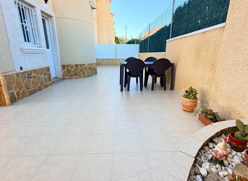 3 soveværelse Villa til salg i Ciudad Quesada med swimmingpool garage - € 289.000 (Ref: 10177530)