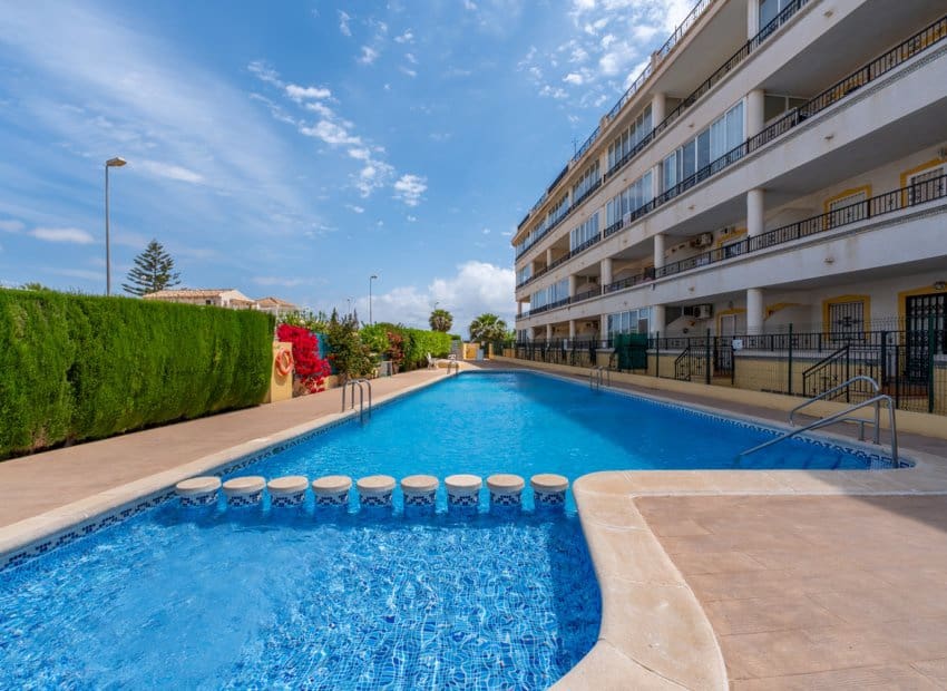 2 chambre Appartement à vendre à Playa Flamenca avec piscine - 189 800 € (Ref: 10179424)