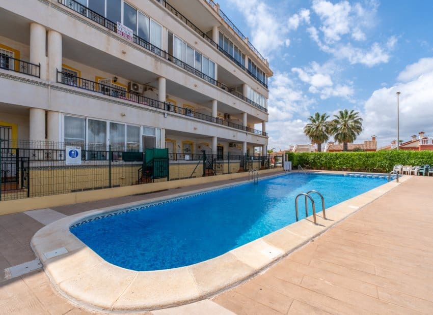 2 chambre Appartement à vendre à Playa Flamenca avec piscine - 189 800 € (Ref: 10179424)