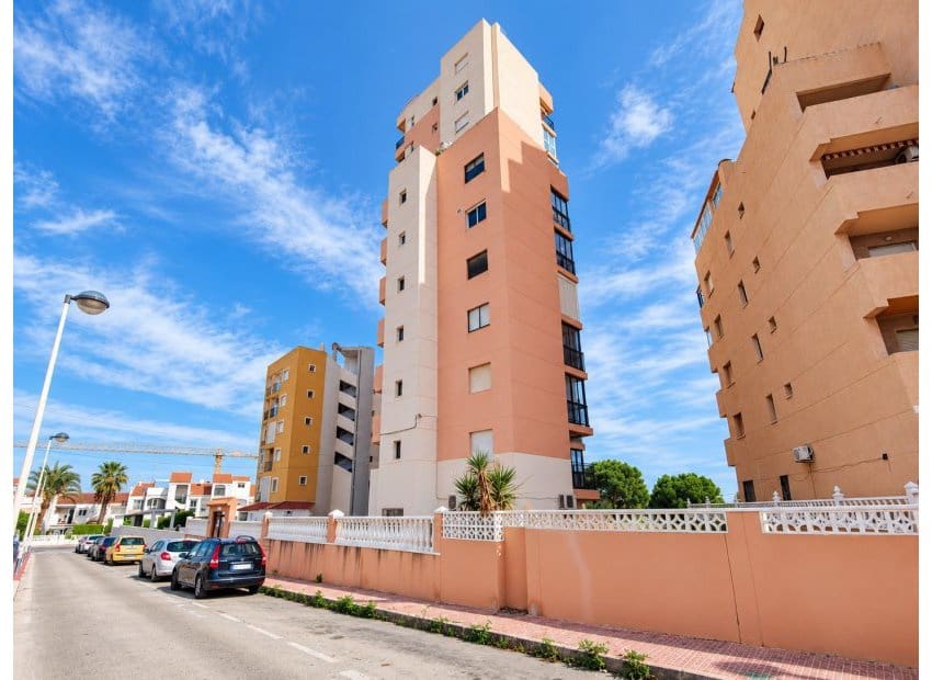 Apartamento de 2 habitaciones en La Mata en venta con garaje - 249.990 € (Ref: 10182257)