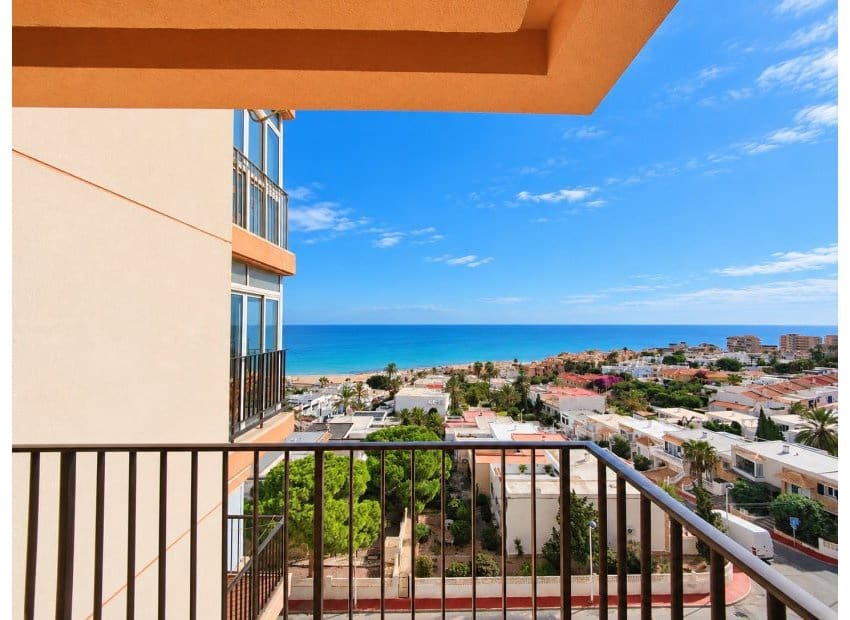 Apartamento de 2 habitaciones en La Mata en venta con garaje - 249.990 € (Ref: 10182257)