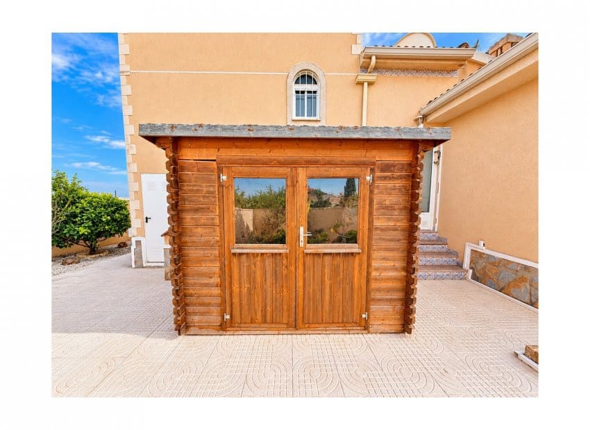 Chalet de 4 habitaciones en Doña Pepa en venta con piscina garaje - 549.995 € (Ref: 10183276)
