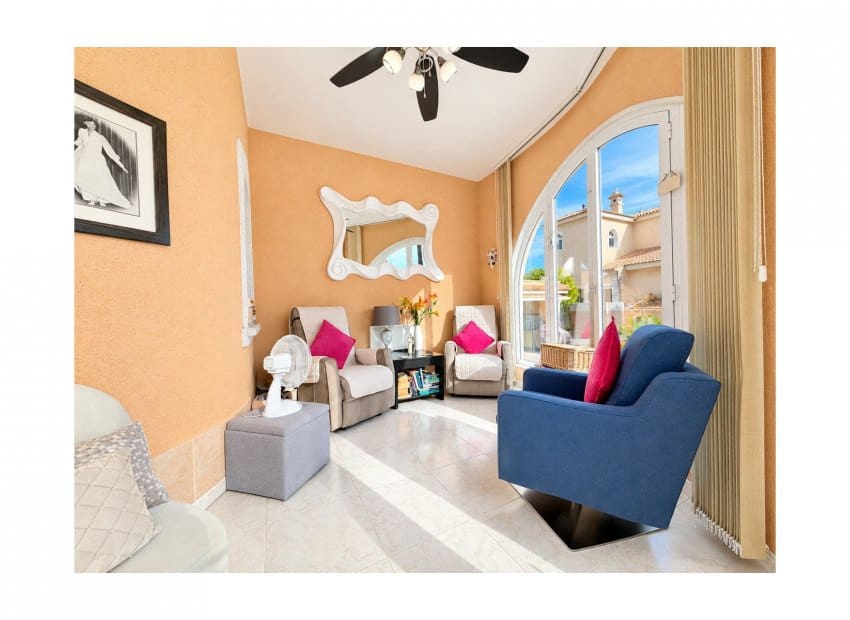Chalet de 4 habitaciones en Doña Pepa en venta con piscina garaje - 549.995 € (Ref: 10183276)