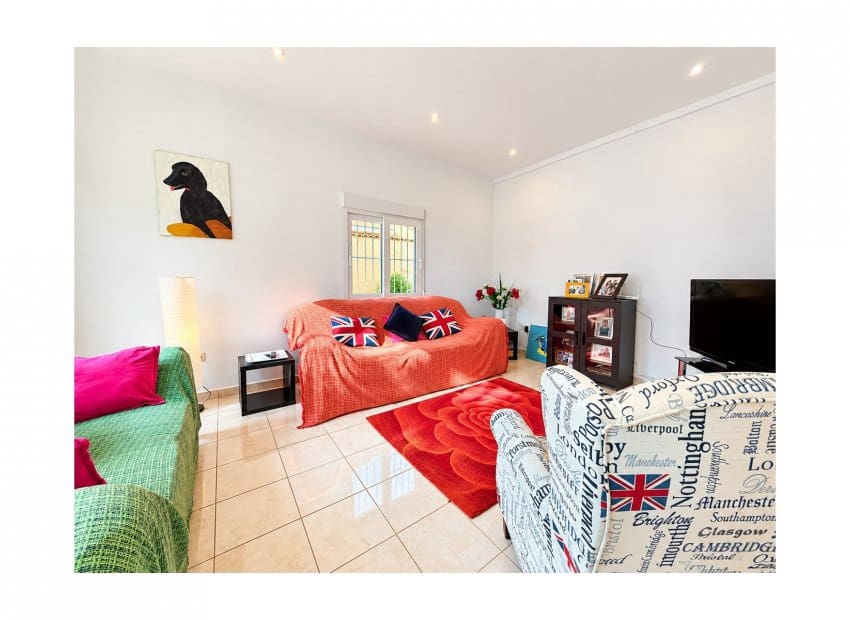 Chalet de 4 habitaciones en Doña Pepa en venta con piscina garaje - 549.995 € (Ref: 10183276)