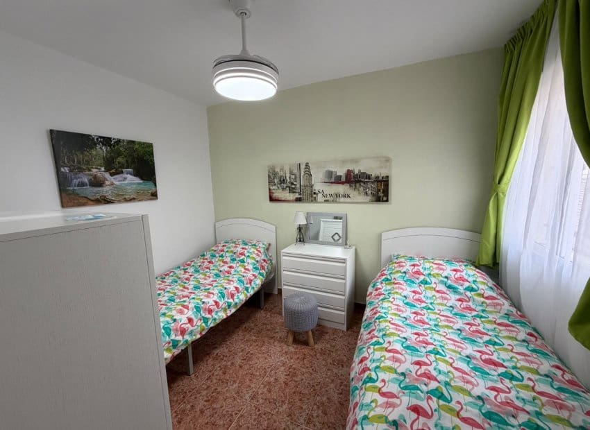 2 soveværelse Lejlighed til salg i Vistabella med swimmingpool - € 137.000 (Ref: 10183277)