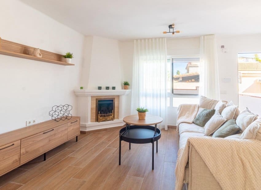 2 slaapkamer Huis te koop in Torrevieja - € 319.900 (Ref: 10183283)