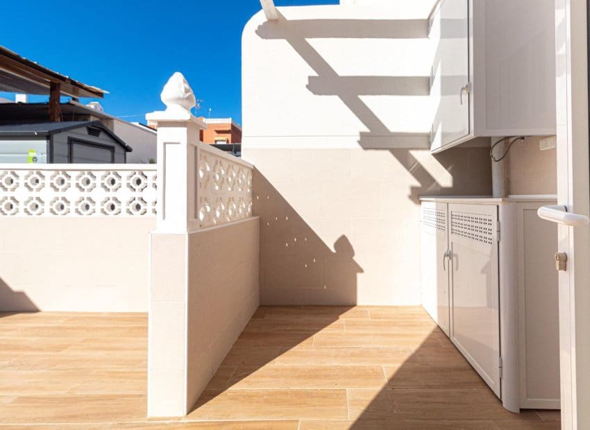 2 slaapkamer Huis te koop in Torrevieja - € 319.900 (Ref: 10183283)