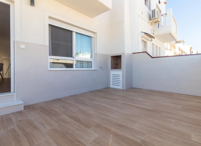 2 slaapkamer Huis te koop in Torrevieja - € 319.900 (Ref: 10183283)