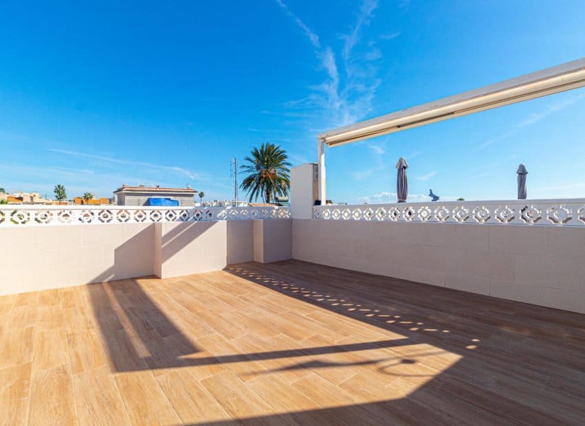 2 slaapkamer Huis te koop in Torrevieja - € 319.900 (Ref: 10183283)