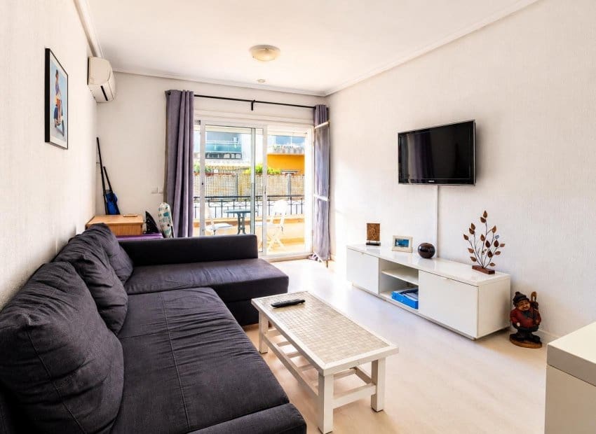 1 soveværelse Lejlighed til salg i Cabo Roig med swimmingpool - € 139.000 (Ref: 10183284)