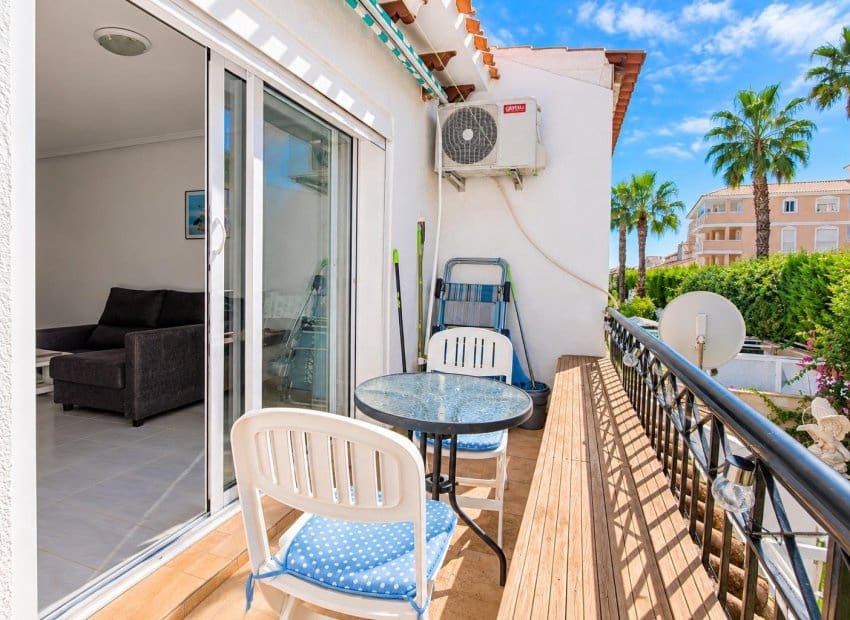 1 soveværelse Lejlighed til salg i Cabo Roig med swimmingpool - € 139.000 (Ref: 10183284)