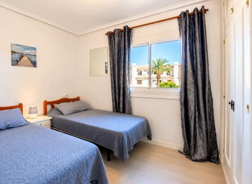1 soveværelse Lejlighed til salg i Cabo Roig med swimmingpool - € 139.000 (Ref: 10183284)