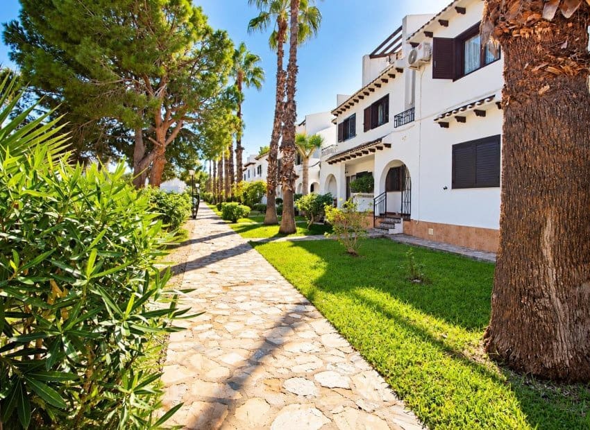 1 soveværelse Lejlighed til salg i Cabo Roig med swimmingpool - € 139.000 (Ref: 10183284)