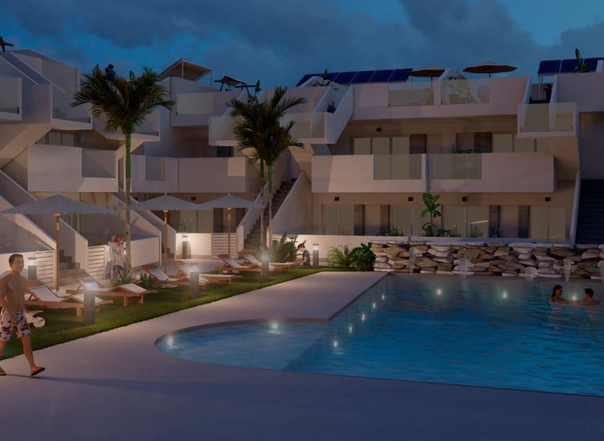 2 soveværelse Bungalow til salg i Roldan med swimmingpool - € 238.000 (Ref: 8342154)