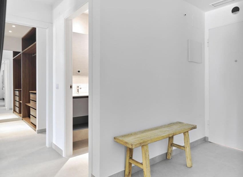 2 soveværelse Bungalow til salg i Torrevieja med swimmingpool - € 380.000 (Ref: 8342187)