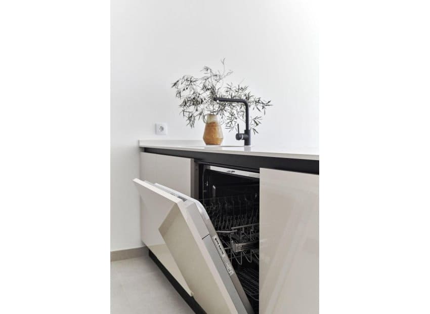 2 sypialnia Bungalow na sprzedaż w Torrevieja z basenem - 360 000 € (Ref: 8342207)