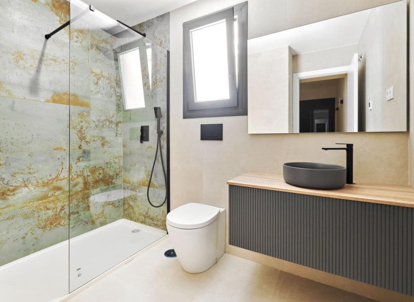 2 sypialnia Bungalow na sprzedaż w Torrevieja z basenem - 360 000 € (Ref: 8342207)