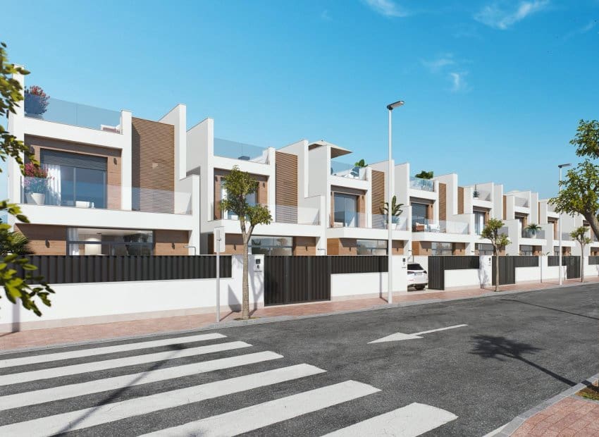 3 soveværelse Villa til salg i San Pedro del Pinatar med swimmingpool - € 384.900 (Ref: 8342223)