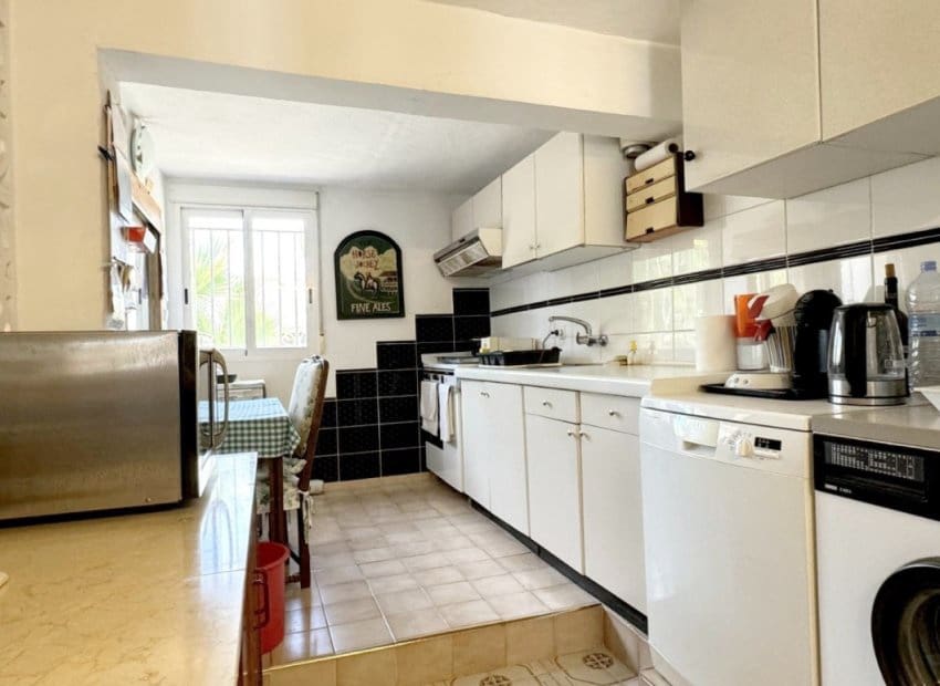 7 bedroom Villa for sale in Orihuela Costa with pool - € 899,000 (Ref: 8342300)