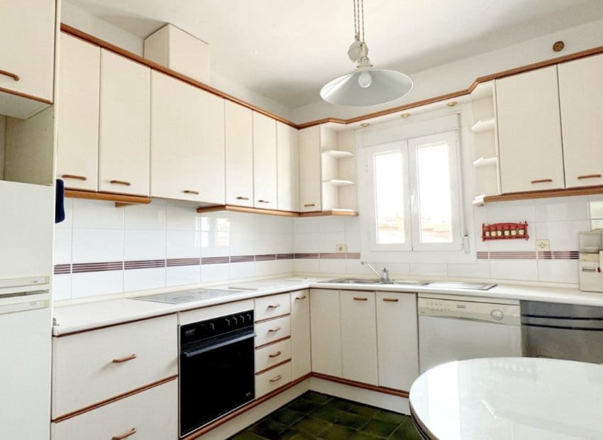 7 bedroom Villa for sale in Orihuela Costa with pool - € 899,000 (Ref: 8342300)