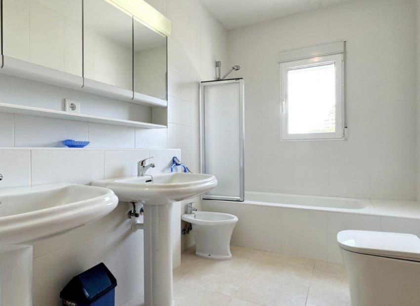 7 bedroom Villa for sale in Orihuela Costa with pool - € 899,000 (Ref: 8342300)