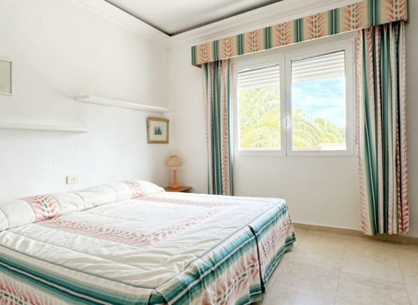 7 bedroom Villa for sale in Orihuela Costa with pool - € 899,000 (Ref: 8342300)