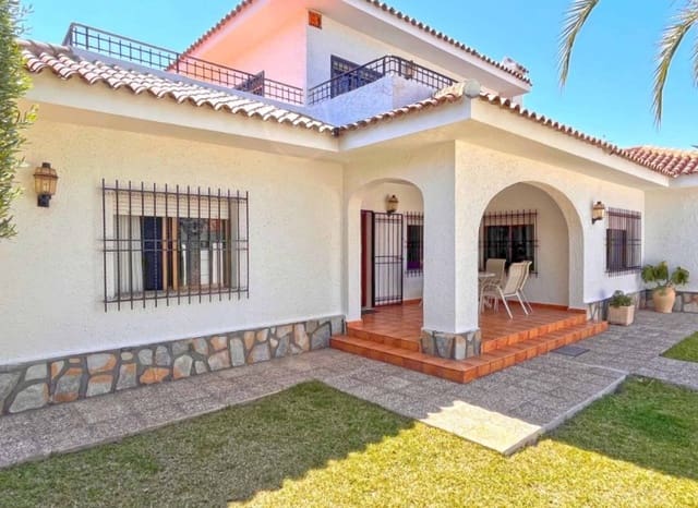 4 soverom Villa til salgs i Cabo Roig, Orihuela med svømmebasseng - € 950 000 (Ref: 8345458)