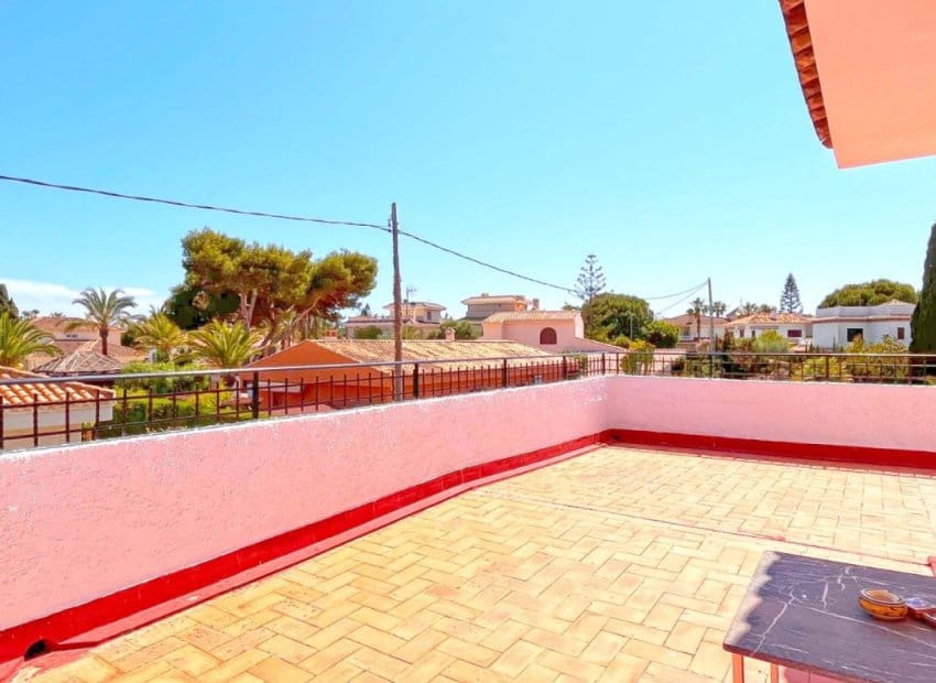 4 bedroom Villa for sale in Orihuela Costa with pool - € 950,000 (Ref: 8345458)