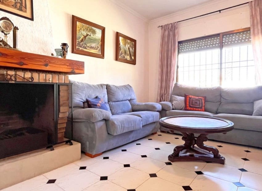 4 bedroom Villa for sale in Orihuela Costa with pool - € 950,000 (Ref: 8345458)