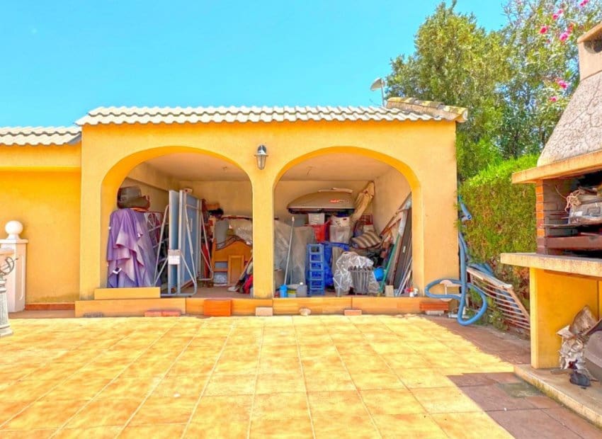 6 bedroom Villa for sale in Los Balcones with pool - € 625,000 (Ref: 8345858)