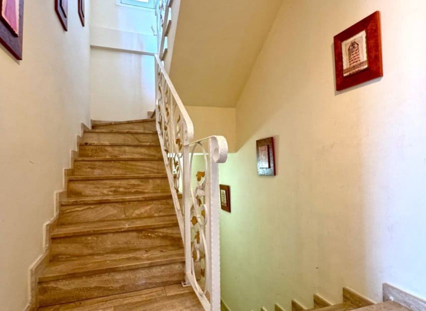 6 bedroom Villa for sale in Los Balcones with pool - € 625,000 (Ref: 8345858)