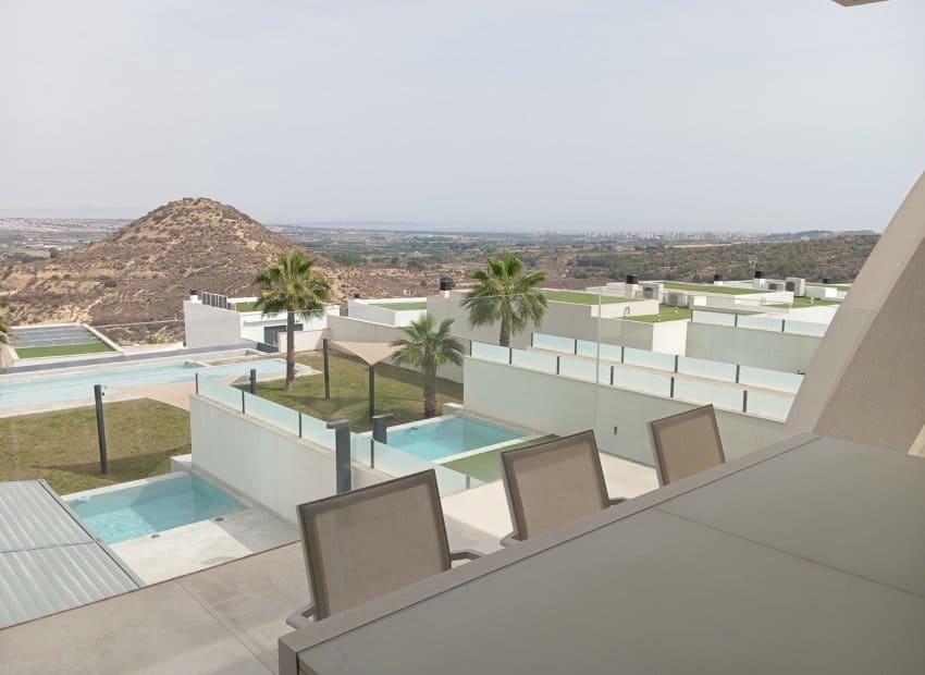 3 bedroom Penthouse for sale in Ciudad Quesada with pool - € 399,000 (Ref: 8358229)