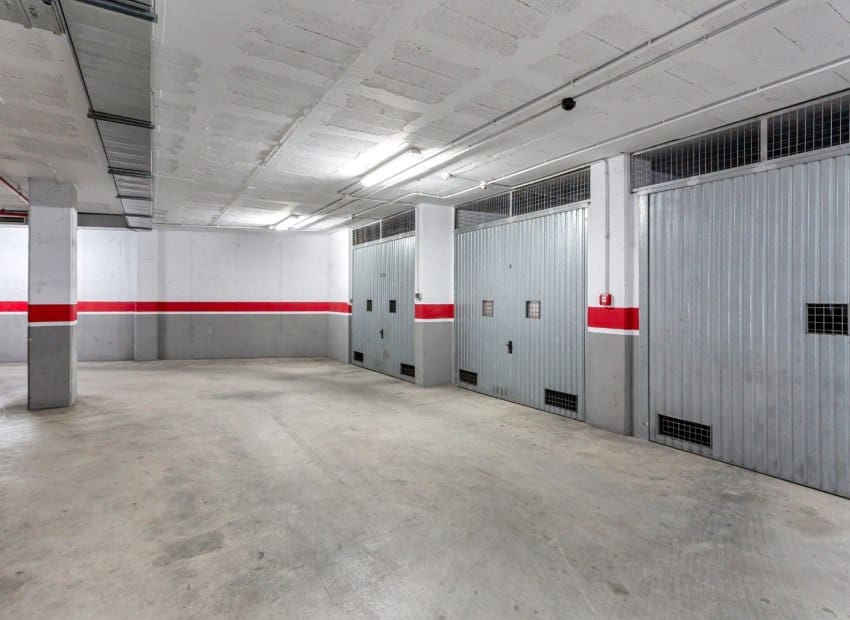 2 Zimmer Strandapartment zu verkaufen in Torrevieja mit Pool - 175.000 € (Ref: 8361203)