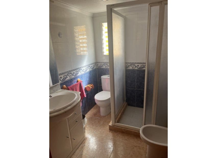 4 bedroom Villa for sale in Orihuela Costa with pool - € 359,000 (Ref: 8364661)