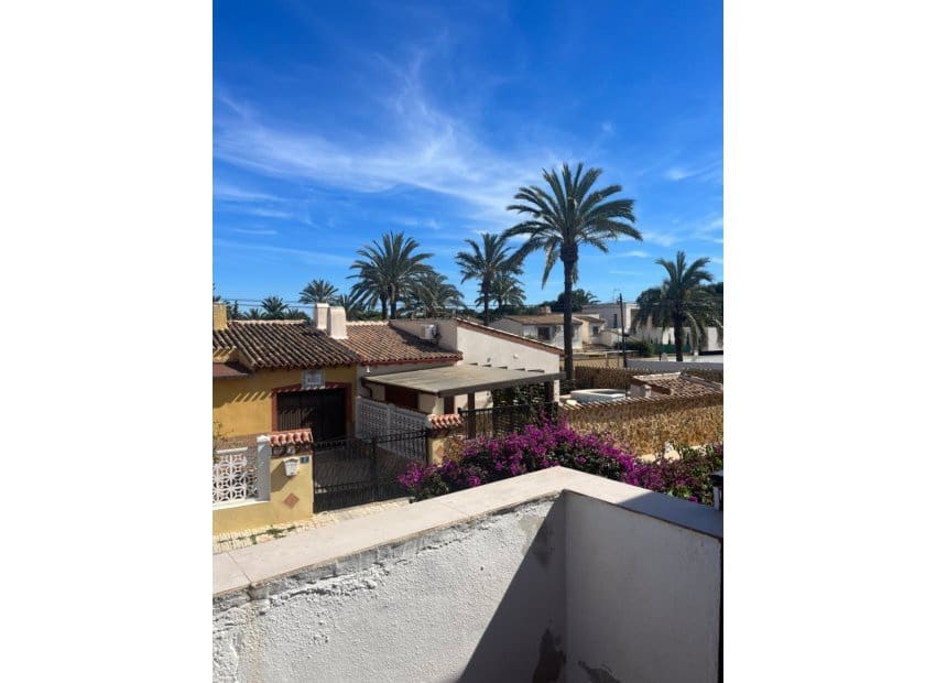 4 bedroom Villa for sale in Orihuela Costa with pool - € 359,000 (Ref: 8364661)