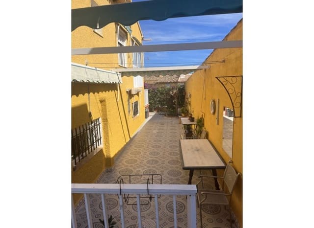 4 bedroom Villa for sale in Punta Prima, Orihuela with pool - € 359,000 (Ref: 8364661)