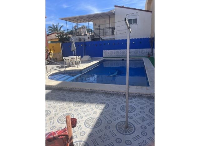 4 bedroom Villa for sale in Punta Prima, Orihuela with pool - € 359,000 (Ref: 8364661)