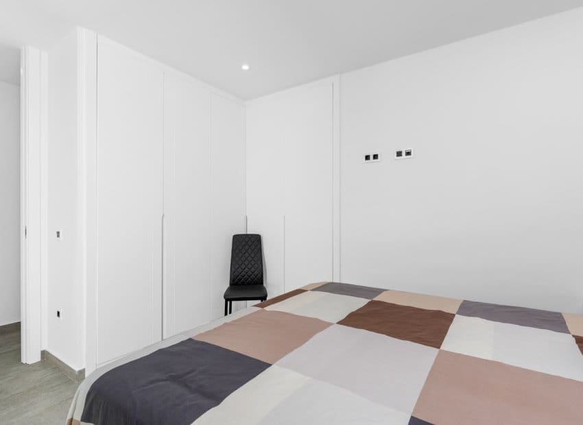 5 slaapkamer Villa te koop in San Miguel de Salinas met zwembad - € 499.990 (Ref: 8371997)