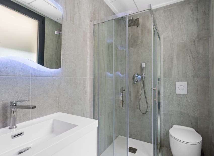 5 slaapkamer Villa te koop in San Miguel de Salinas met zwembad - € 499.990 (Ref: 8371997)