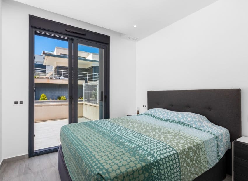 5 slaapkamer Villa te koop in San Miguel de Salinas met zwembad - € 499.990 (Ref: 8371997)