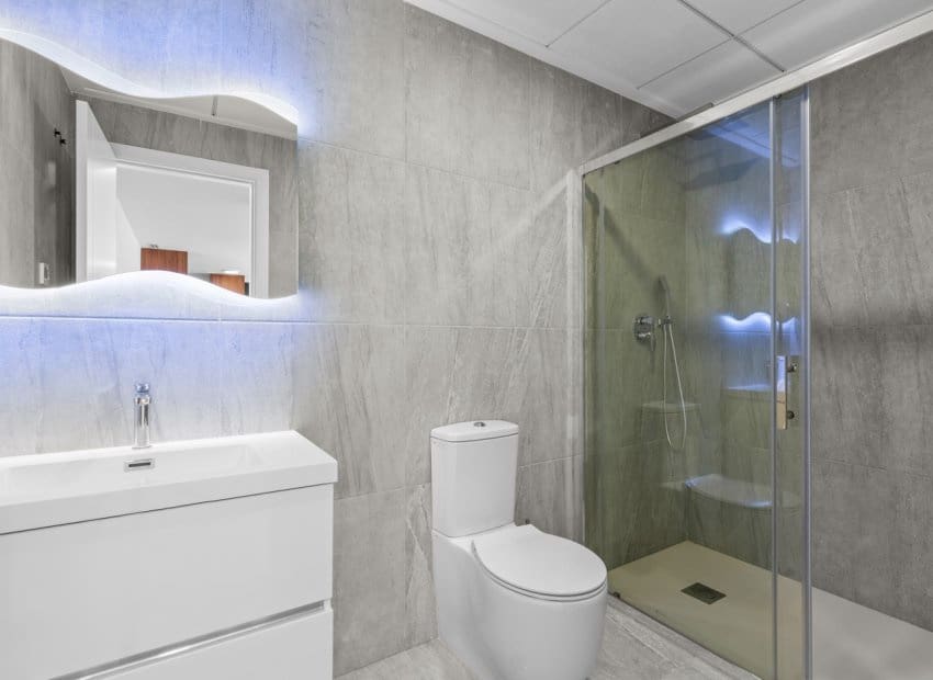 5 slaapkamer Villa te koop in San Miguel de Salinas met zwembad - € 499.990 (Ref: 8371997)