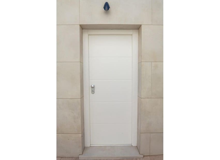 3 Zimmer Villa zu verkaufen in Los Alcazares mit Pool - 445.000 € (Ref: 8379284)