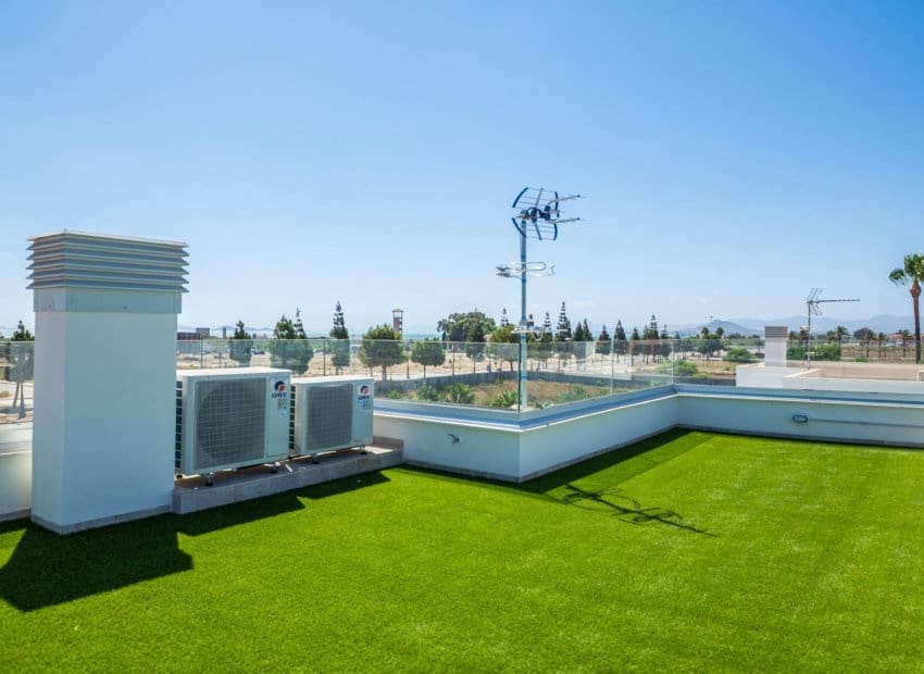 3 Zimmer Villa zu verkaufen in Los Alcazares mit Pool - 445.000 € (Ref: 8379284)