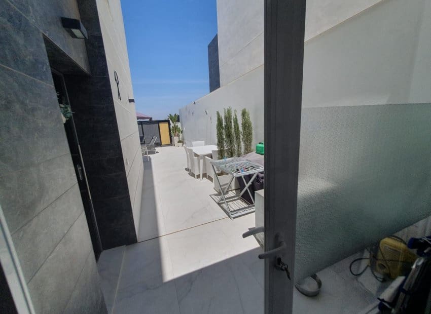 3 sovrum Semi-fristående Villa till salu i Ciudad Quesada med pool - 349 500 € (Ref: 8384016)