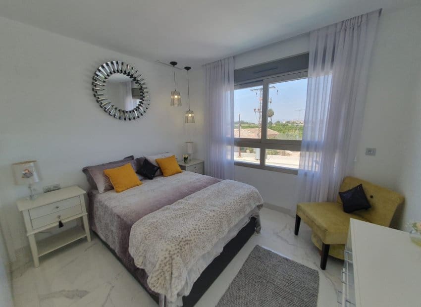 3 sovrum Semi-fristående Villa till salu i Ciudad Quesada med pool - 349 500 € (Ref: 8384016)