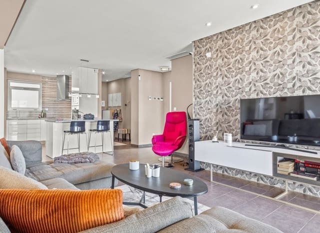 4 camera da letto Attico in vendita in Villamartin, Orihuela con piscina - 549.000 € (Rif: 8497897)