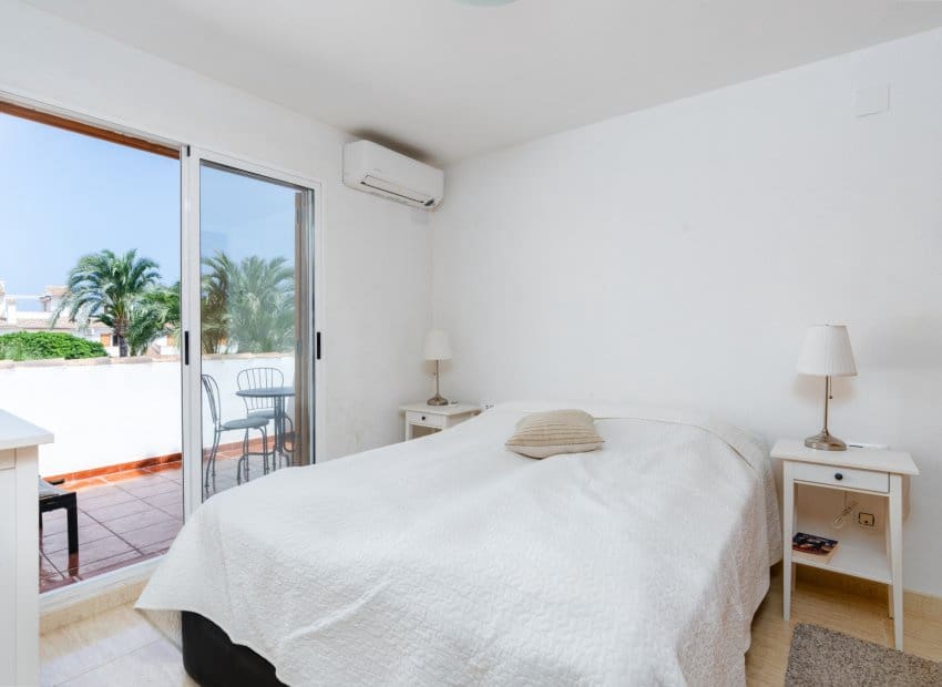 6 sypialnia Dom na sprzedaż w Gran Alacant z basenem - 349 000 € (Ref: 8512507)