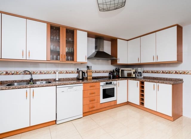 6 chambre Maison de Ville à vendre à Monte Faro - Altomar II, Santa Pola avec piscine - 349 000 € (Ref: 8512507)