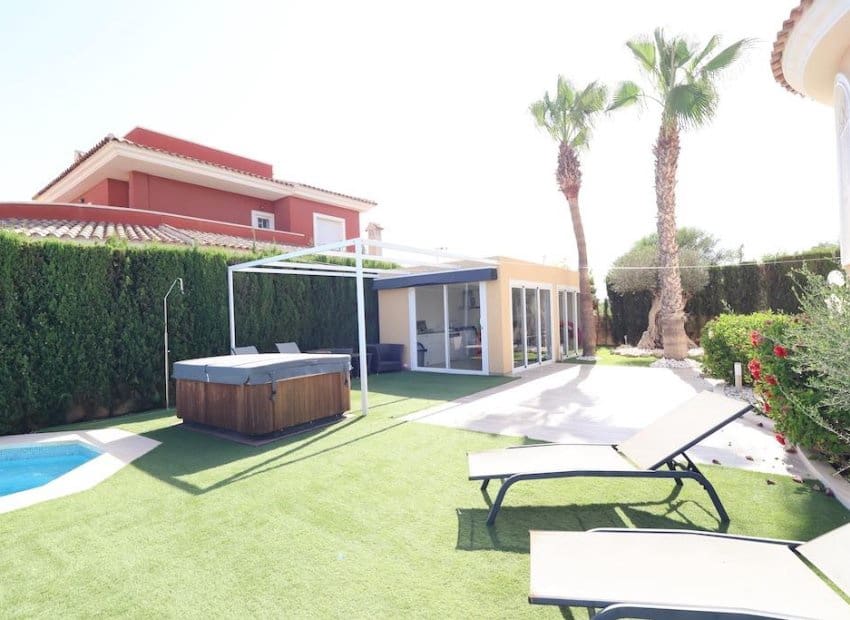 5 soveværelse Villa til salg i Dona Pepa - € 860.000 (Ref: 8524577)